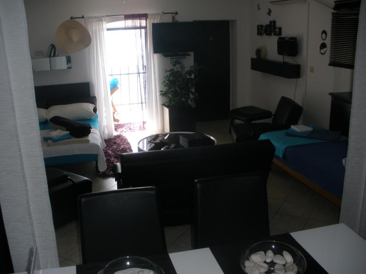 Baska Apartment-Studio Fiorino Eksteriør bilde